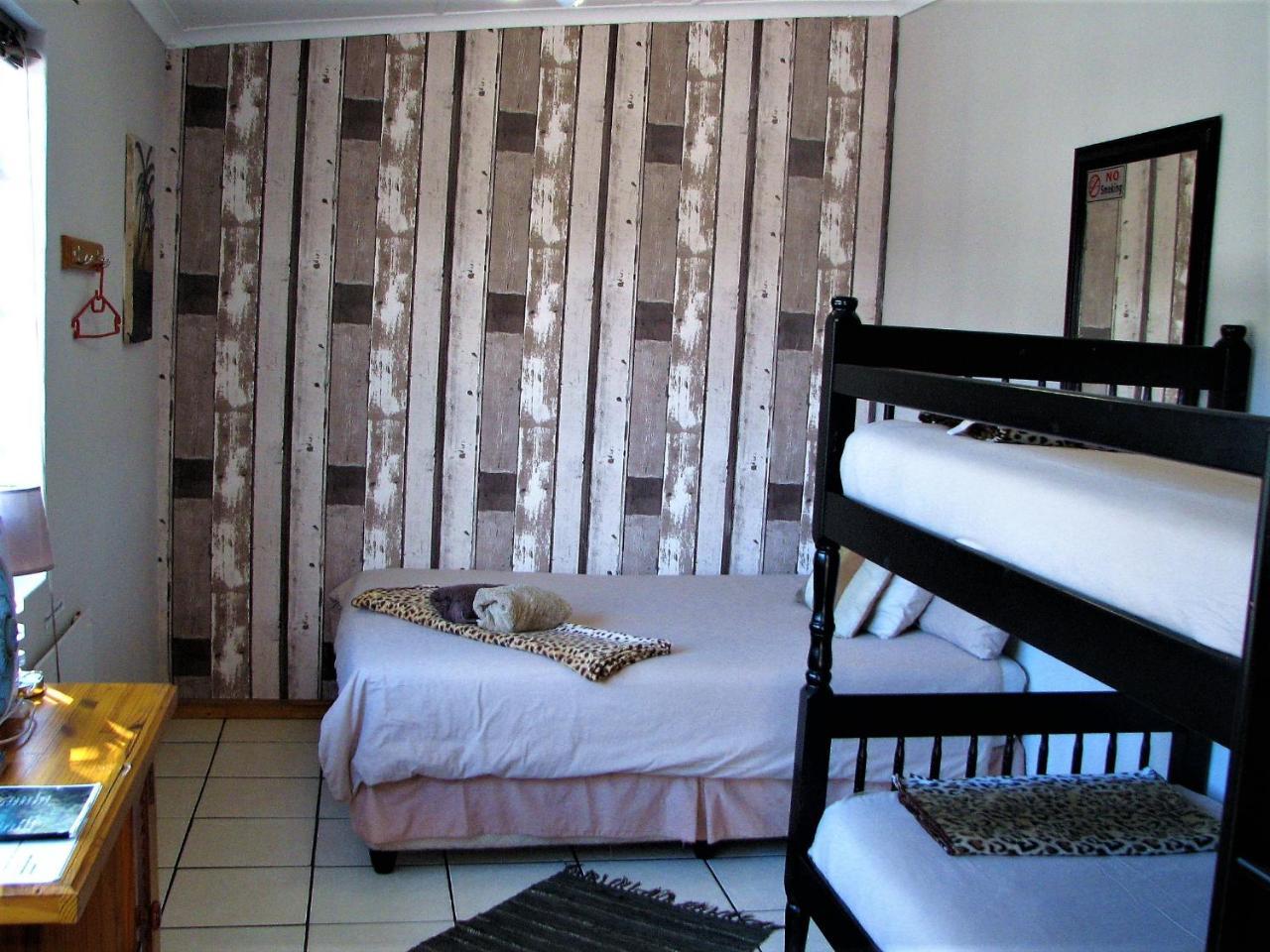 Jembjo'S Knysna Lodge & Backpackers Eksteriør billede