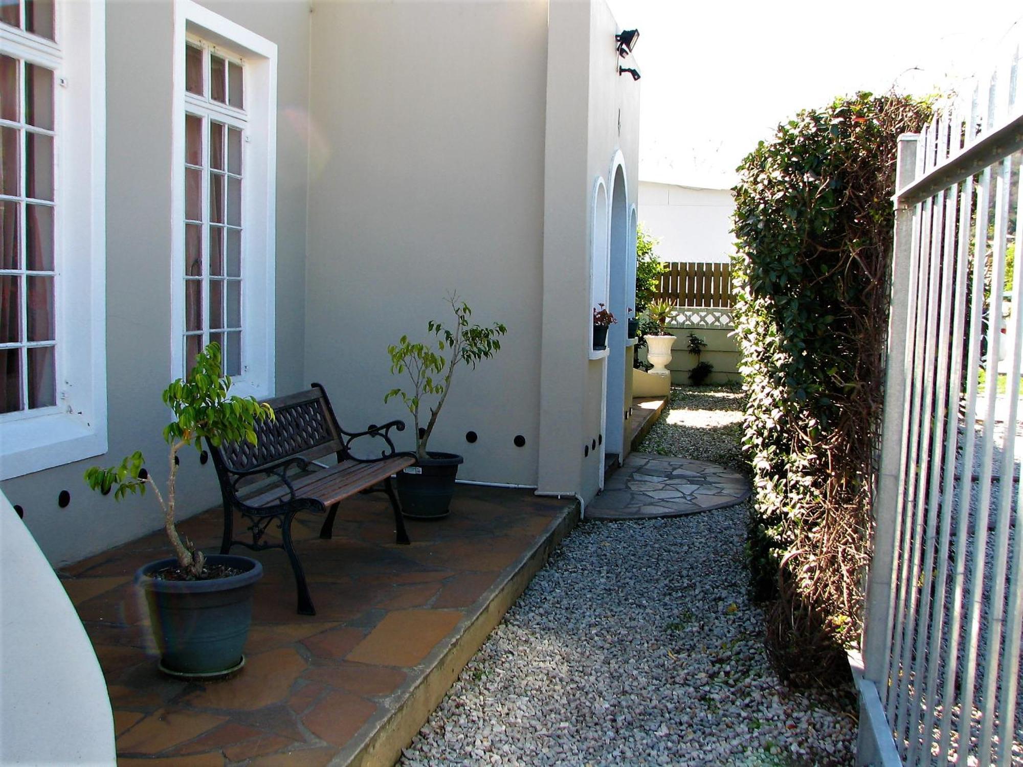 Jembjo'S Knysna Lodge & Backpackers Eksteriør billede