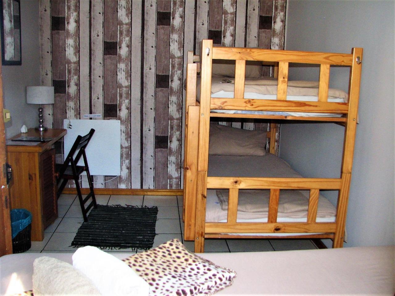 Jembjo'S Knysna Lodge & Backpackers Eksteriør billede